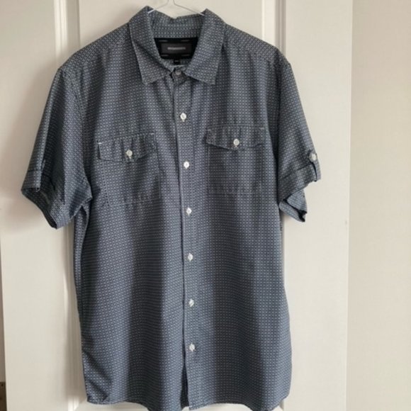 Ultra Soft Men's Collared Short Sleeve Dress Shirt Size M - Picture 3 of 16